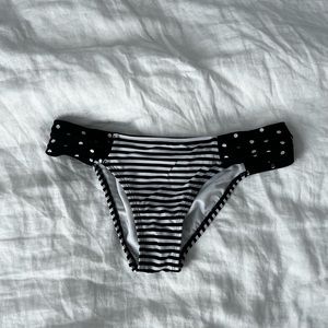 Roxy black and white bikini bottom XS